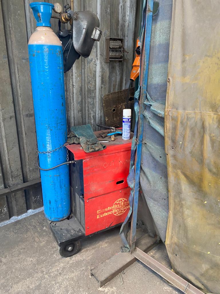 Welding  machine